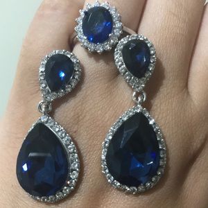 Beautiful blue earrings, bracelet and ring